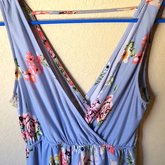 Blue floral romper emerald size M - Picture 1 of 3
